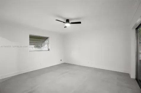 5805 NW 72nd Avenue Tamarac FL 33321-6039