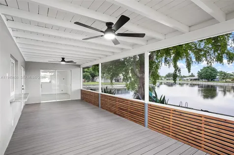 5805 NW 72nd Avenue Tamarac FL 33321-6039