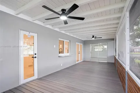 5805 NW 72nd Avenue Tamarac FL 33321-6039