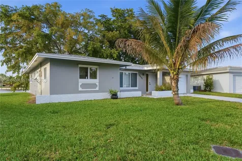 5805 NW 72nd Avenue Tamarac FL 33321-6039