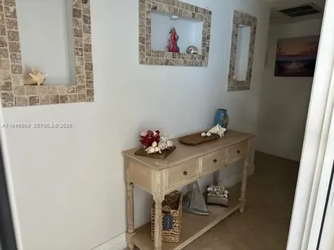 320 S Surf Road Hollywood FL 33019