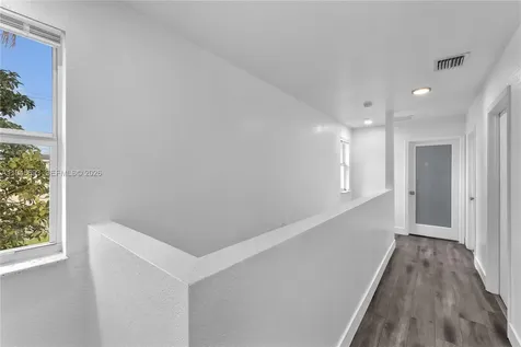 1541 NW 1st Court Miami FL 33136