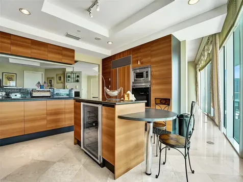 19955 NE 38th Court Aventura FL 33180