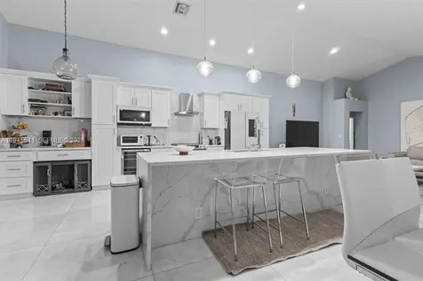 6952 NW 27th Court Margate FL 33063