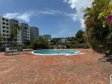 9001 SW 77th Avenue Miami FL 33156