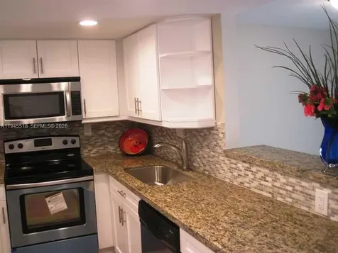 9001 SW 77th Avenue Miami FL 33156
