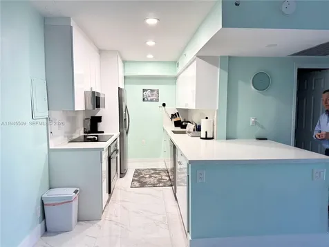 2501 S Ocean Drive Hollywood FL 33019