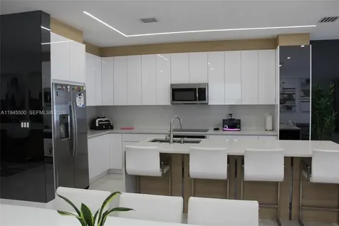 11024 W 35th Lane Hialeah FL 33018