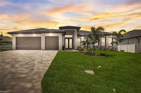 2406 SW 54th Lane Cape Coral FL 33914
