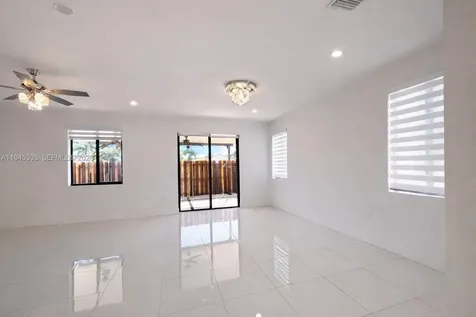 15808 SW 136th Way Miami FL 33196