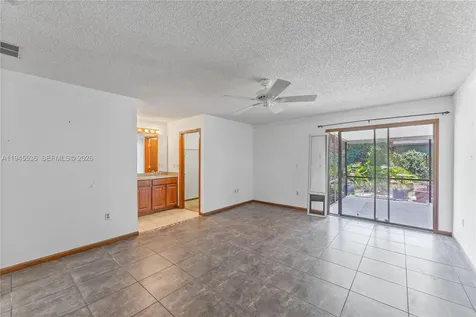 8155 Glenbrooke Court Sarasota FL 34243