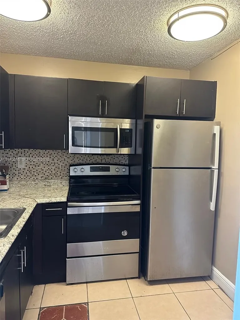 488 NW 165th Street Road Miami FL 33169