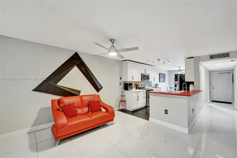 3301 Raleigh Street Hollywood FL 33021