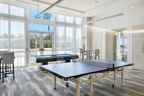 18201 Collins Avenue Sunny Isles Beach FL 33160