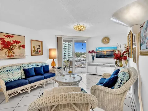 1750 W 46th Street Hialeah FL 33012