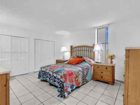 1750 W 46th Street Hialeah FL 33012
