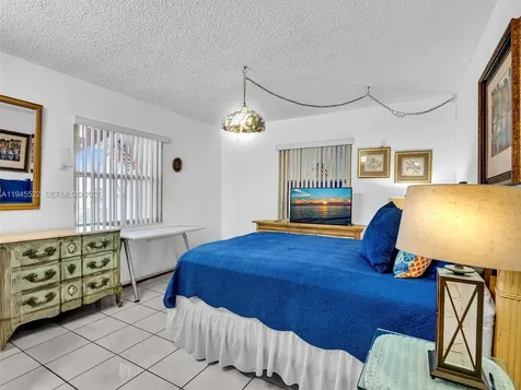 1750 W 46th Street Hialeah FL 33012