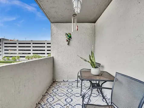 1750 W 46th Street Hialeah FL 33012