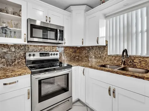 1750 W 46th Street Hialeah FL 33012