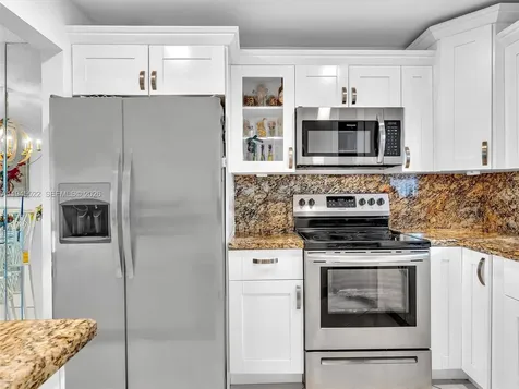 1750 W 46th Street Hialeah FL 33012
