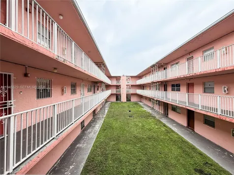 19761 SW 114th Avenue Miami FL 33157