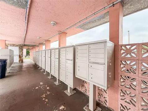 19761 SW 114th Avenue Miami FL 33157