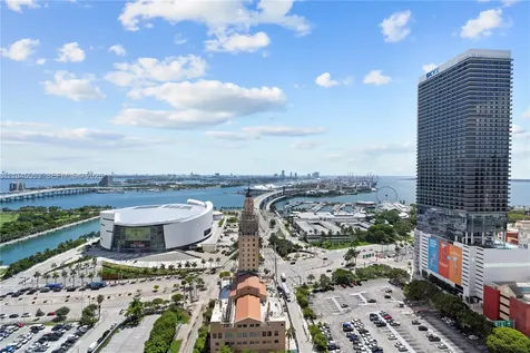 159 NE 6th Street Miami FL 33132