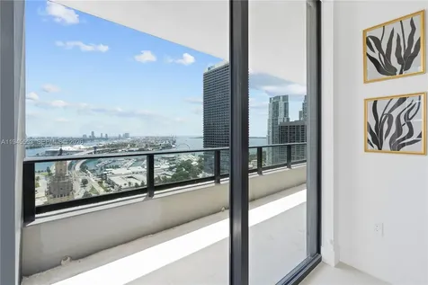 159 NE 6th Street Miami FL 33132
