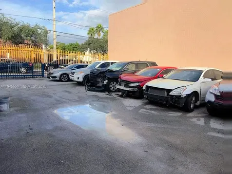 2005 NW 10th Avenue Miami FL 33127