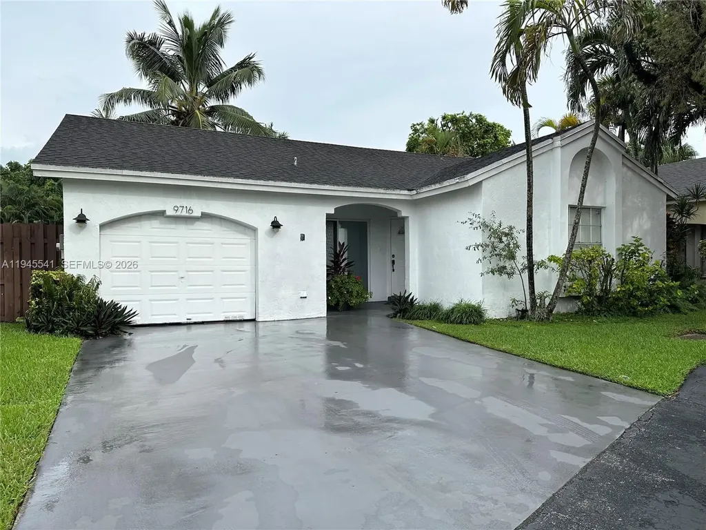 9716 NW 51st Terrace Doral FL 33178