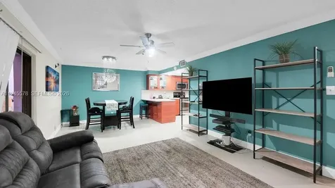 6 Spinning Wheel Lane Tamarac FL 33319