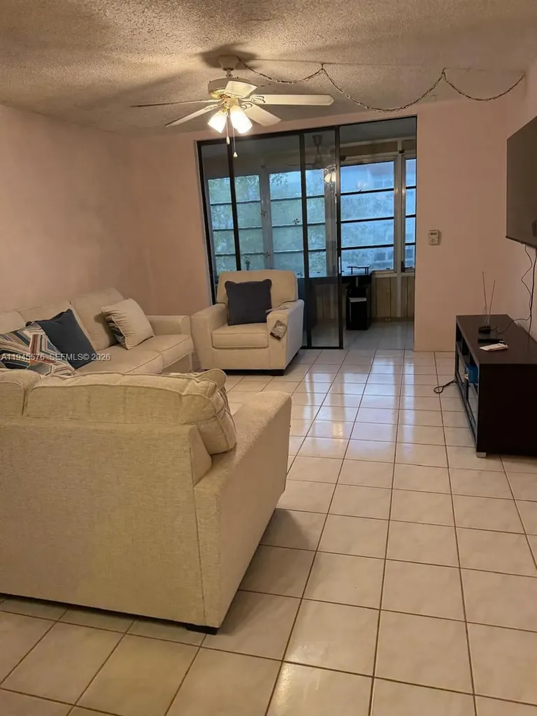 2850 Somerset Drive Lauderdale Lakes FL 33311