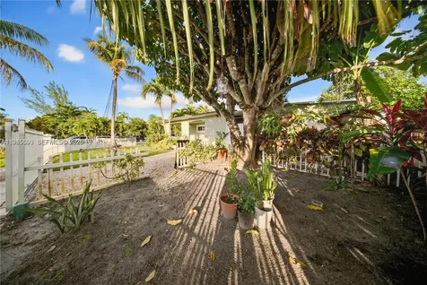 300 NE 175th Street North Miami Beach FL 33162