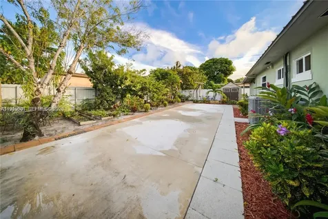 300 NE 175th Street North Miami Beach FL 33162