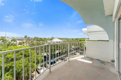 482 NW 165th Street Road Miami FL 33169