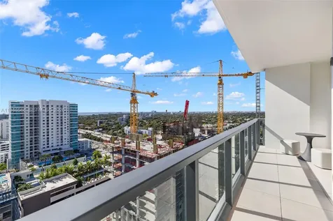 239 SW 9th Street Miami FL 33130