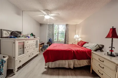 2601 NW 48th Terrace Lauderdale Lakes FL 33313