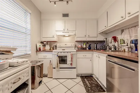 2601 NW 48th Terrace Lauderdale Lakes FL 33313