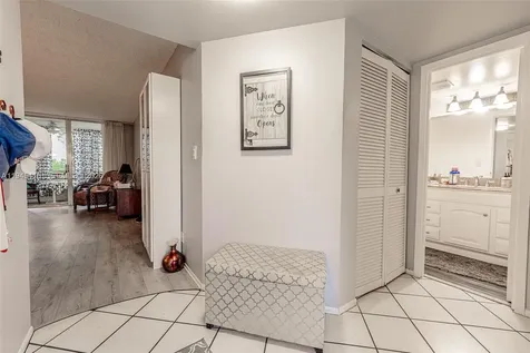 2601 NW 48th Terrace Lauderdale Lakes FL 33313