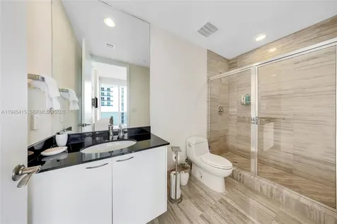 16001 Collins Avenue Sunny Isles Beach FL 33160