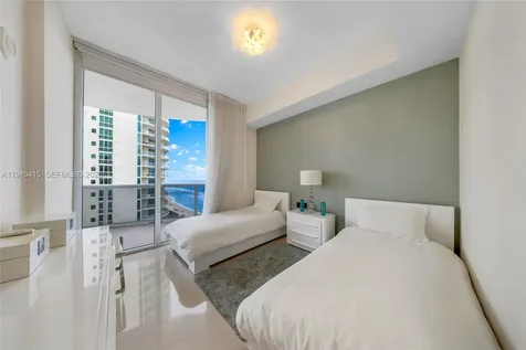 16001 Collins Avenue Sunny Isles Beach FL 33160