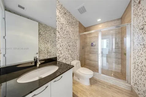 16001 Collins Avenue Sunny Isles Beach FL 33160