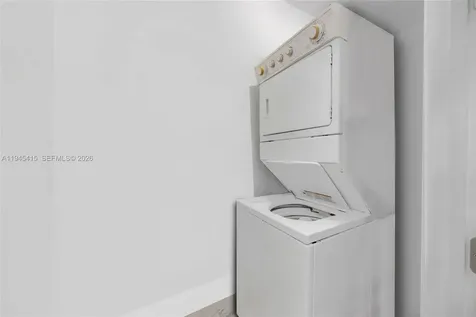 16001 Collins Avenue Sunny Isles Beach FL 33160