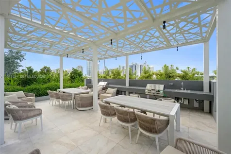580 72nd Street Miami Beach FL 33141