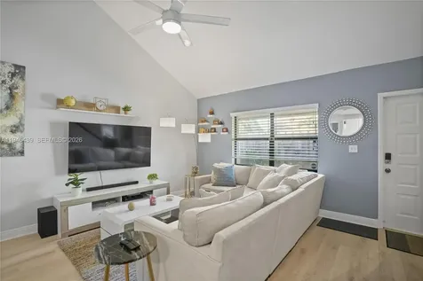 4880 SW 64th Way Davie FL 33314