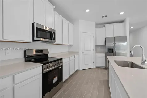 8934 SW 69th Terrace Ocala FL 34476