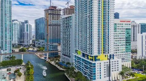 185 SW 7th Street Miami FL 33130