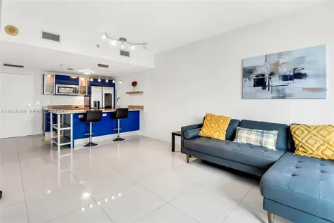 185 SW 7th Street Miami FL 33130