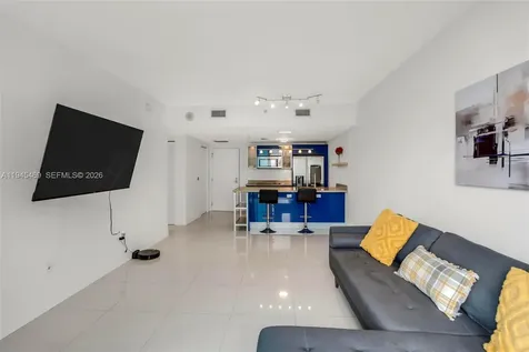 185 SW 7th Street Miami FL 33130