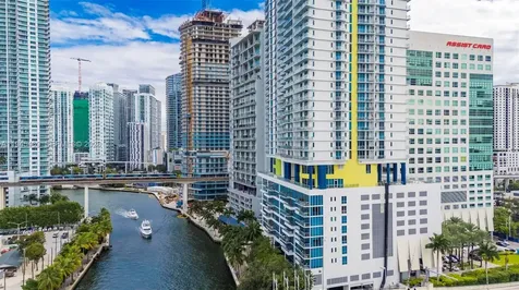 185 SW 7th Street Miami FL 33130